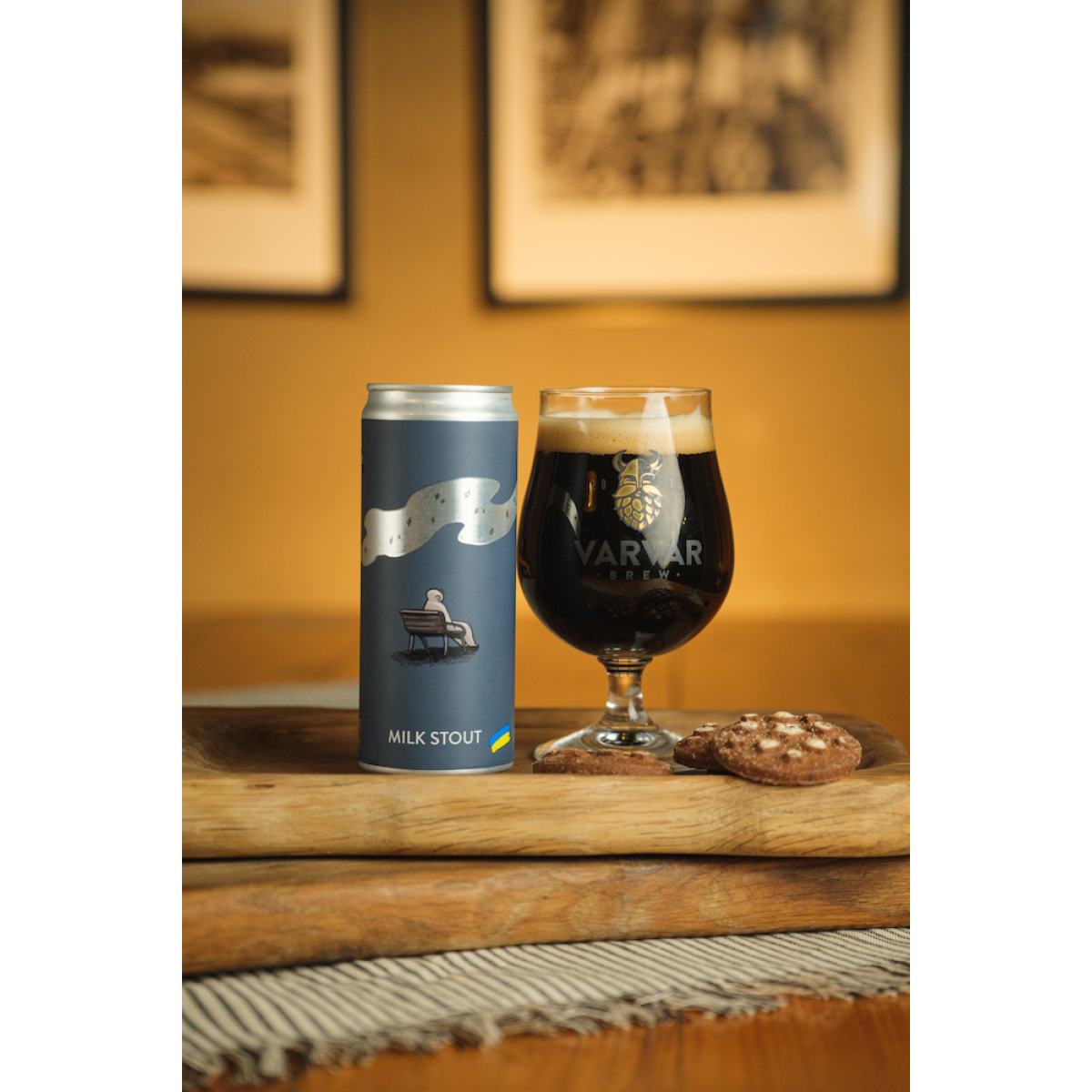 Пиво VARVAR MILK STOUT темне 6.0% 0.33л